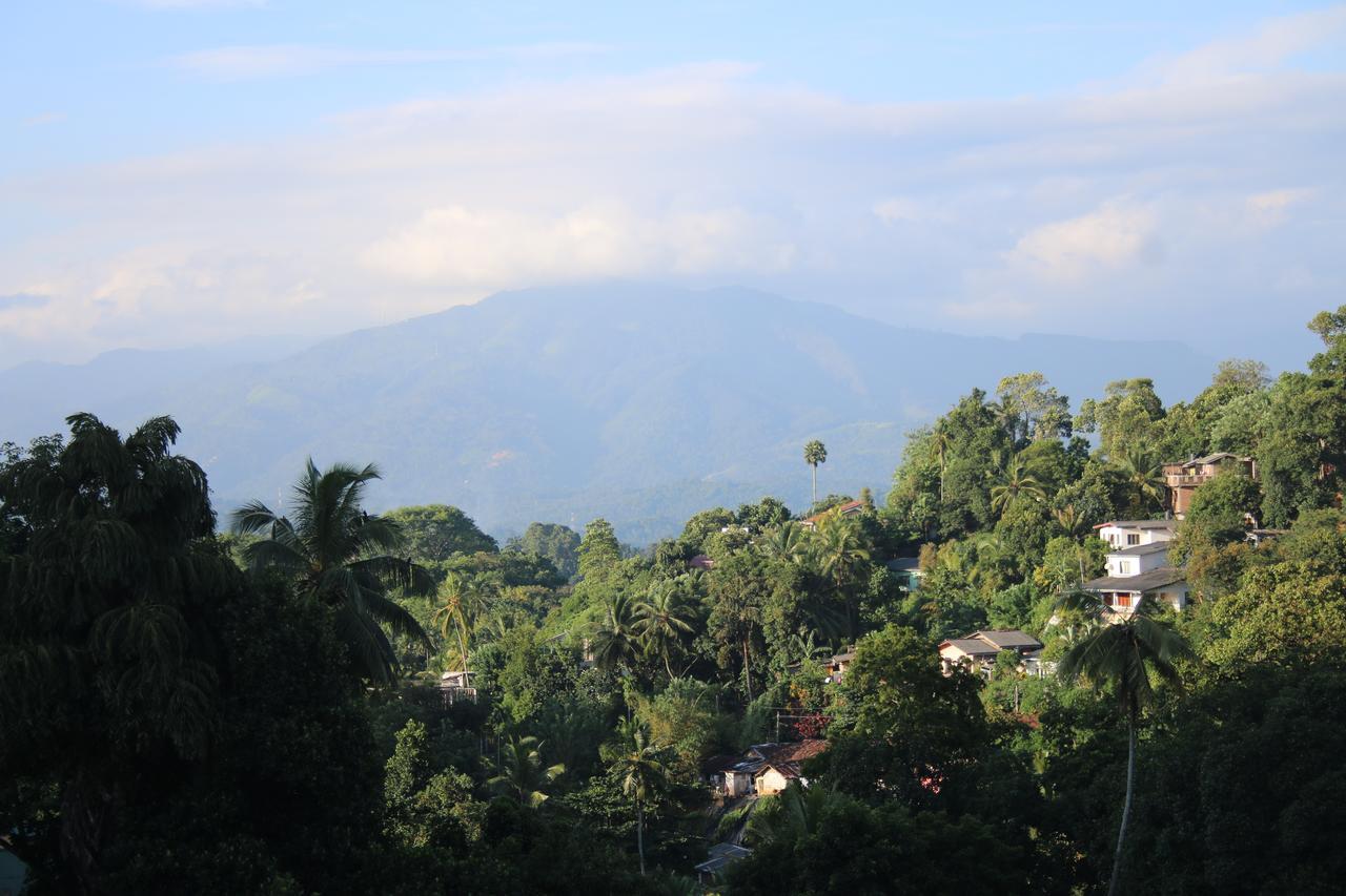 Hotel Sky View Grand Kandy Exterior foto